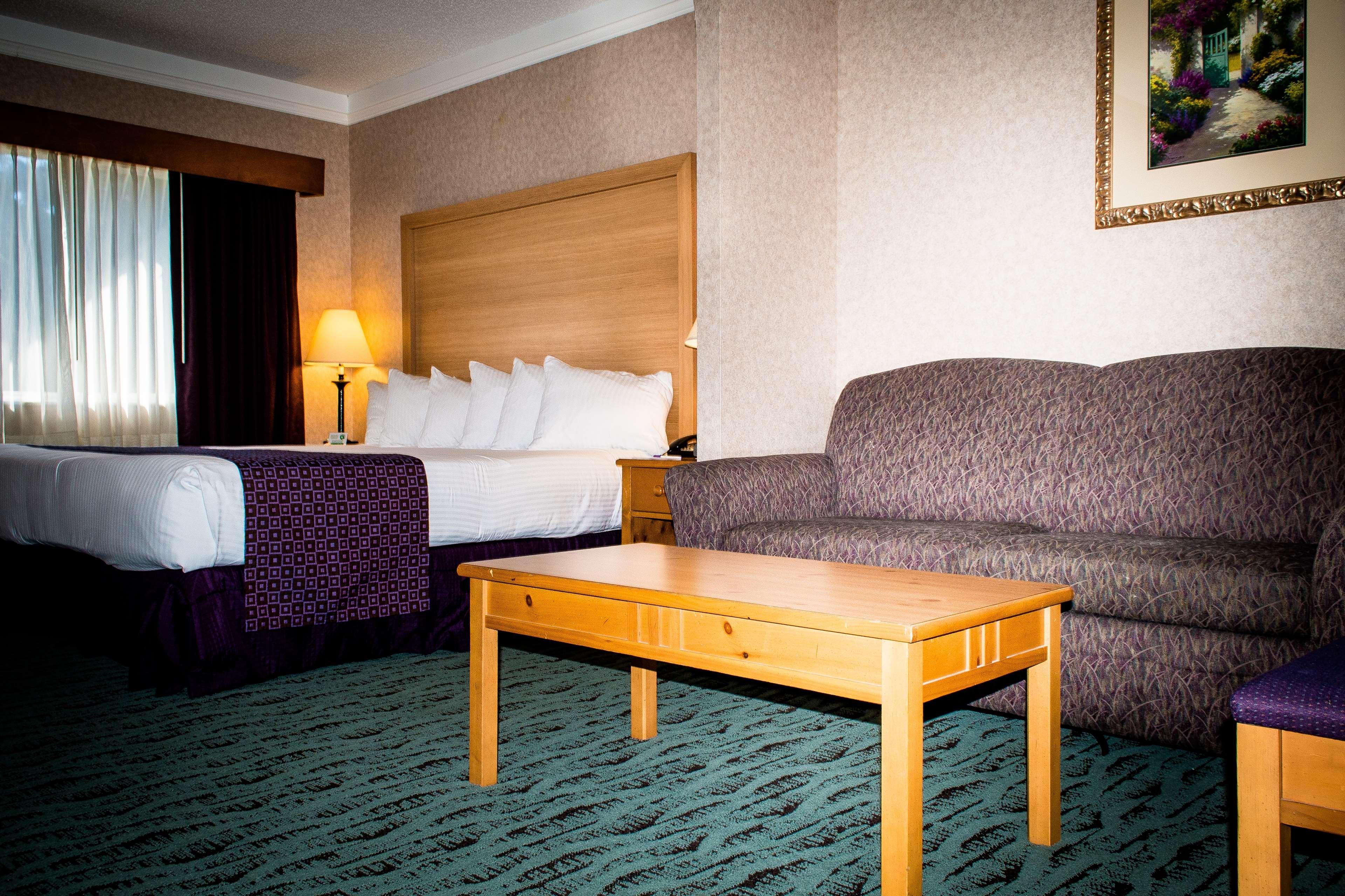 Best Western Plus Executive Court Inn & Conference Center Manchester Buitenkant foto