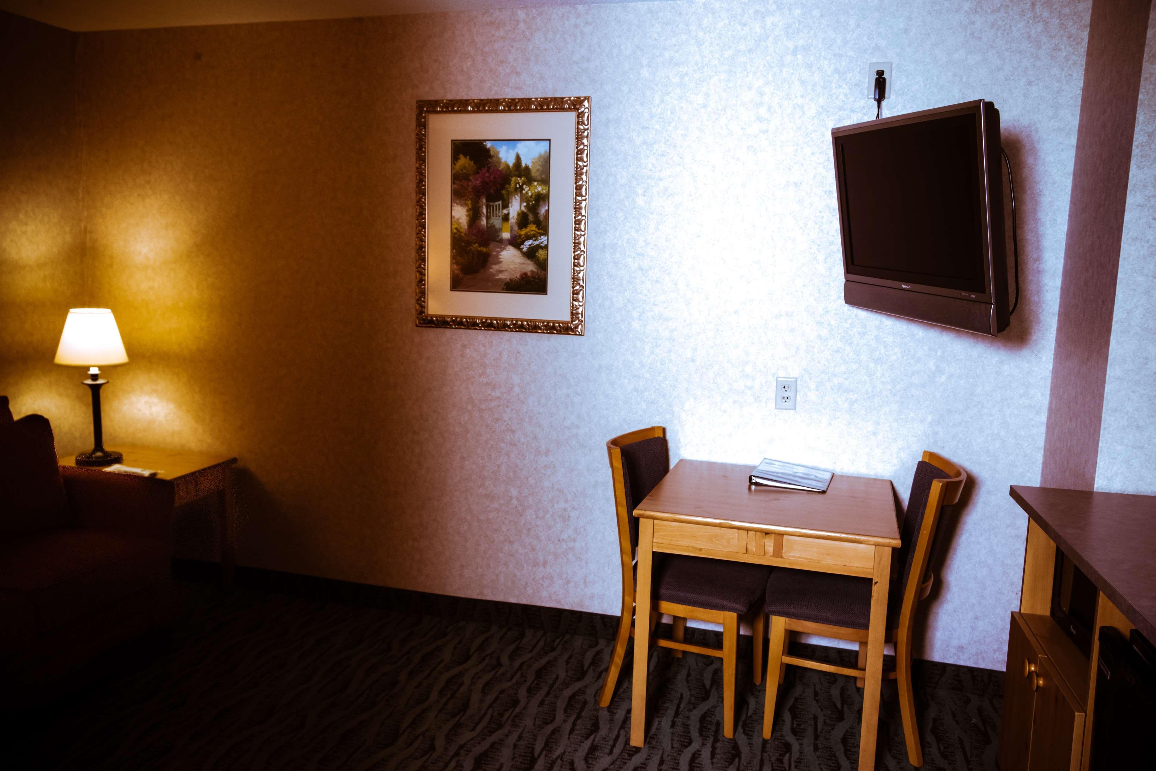 Best Western Plus Executive Court Inn & Conference Center Manchester Buitenkant foto