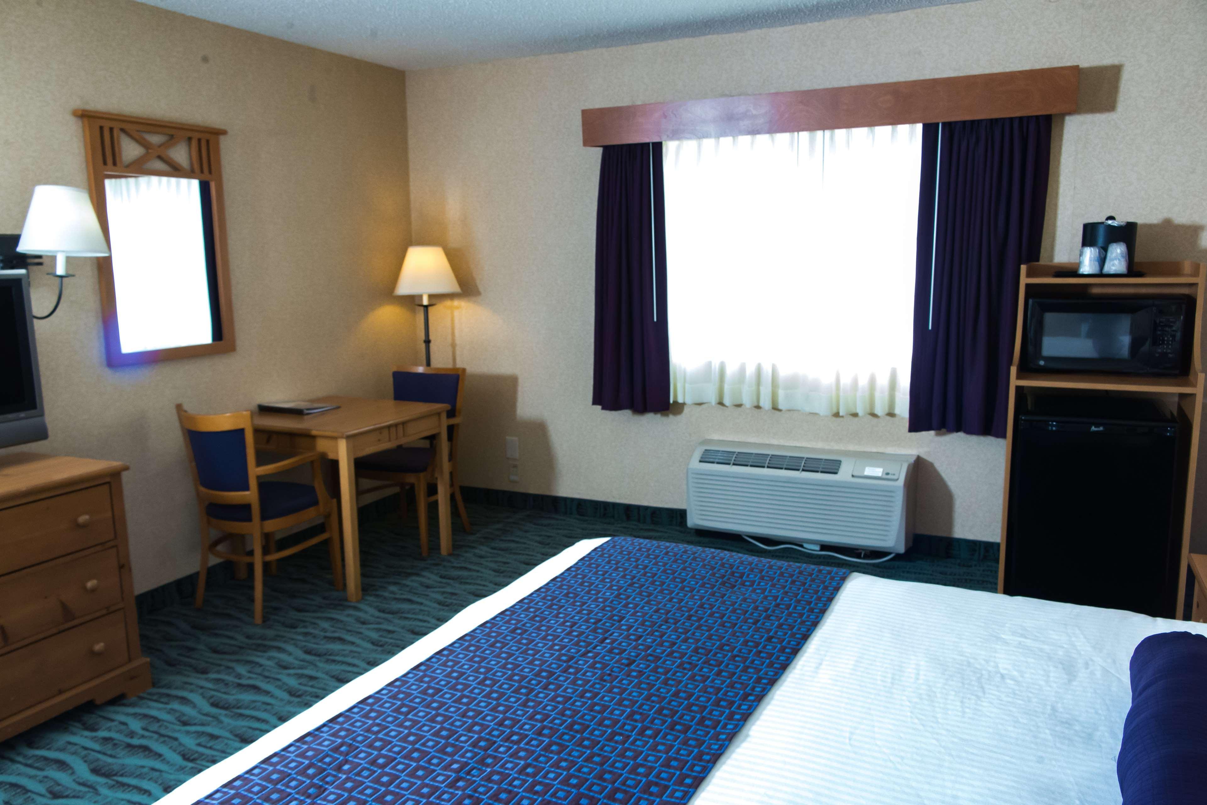 Best Western Plus Executive Court Inn & Conference Center Manchester Buitenkant foto