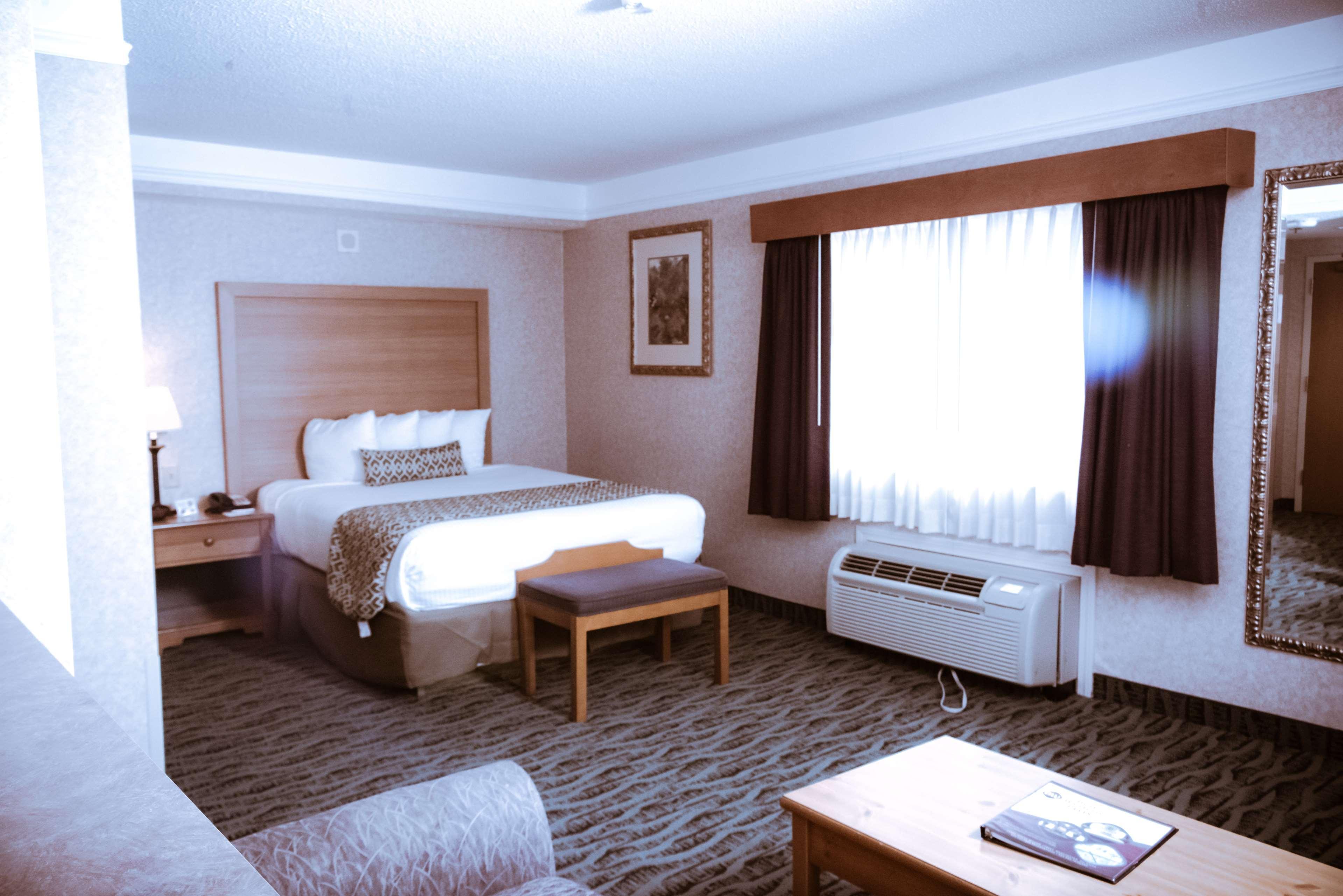 Best Western Plus Executive Court Inn & Conference Center Manchester Buitenkant foto